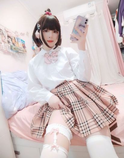 女人的超长巨茎人妖3d