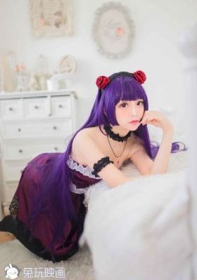 苏一柔在公厕被灌满jing液