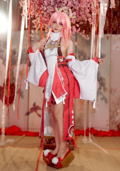 扒开少妇洁白大腿挺进公交车