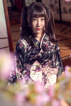 暑假结束后的她