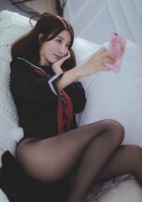 《隔壁女邻居》完整版